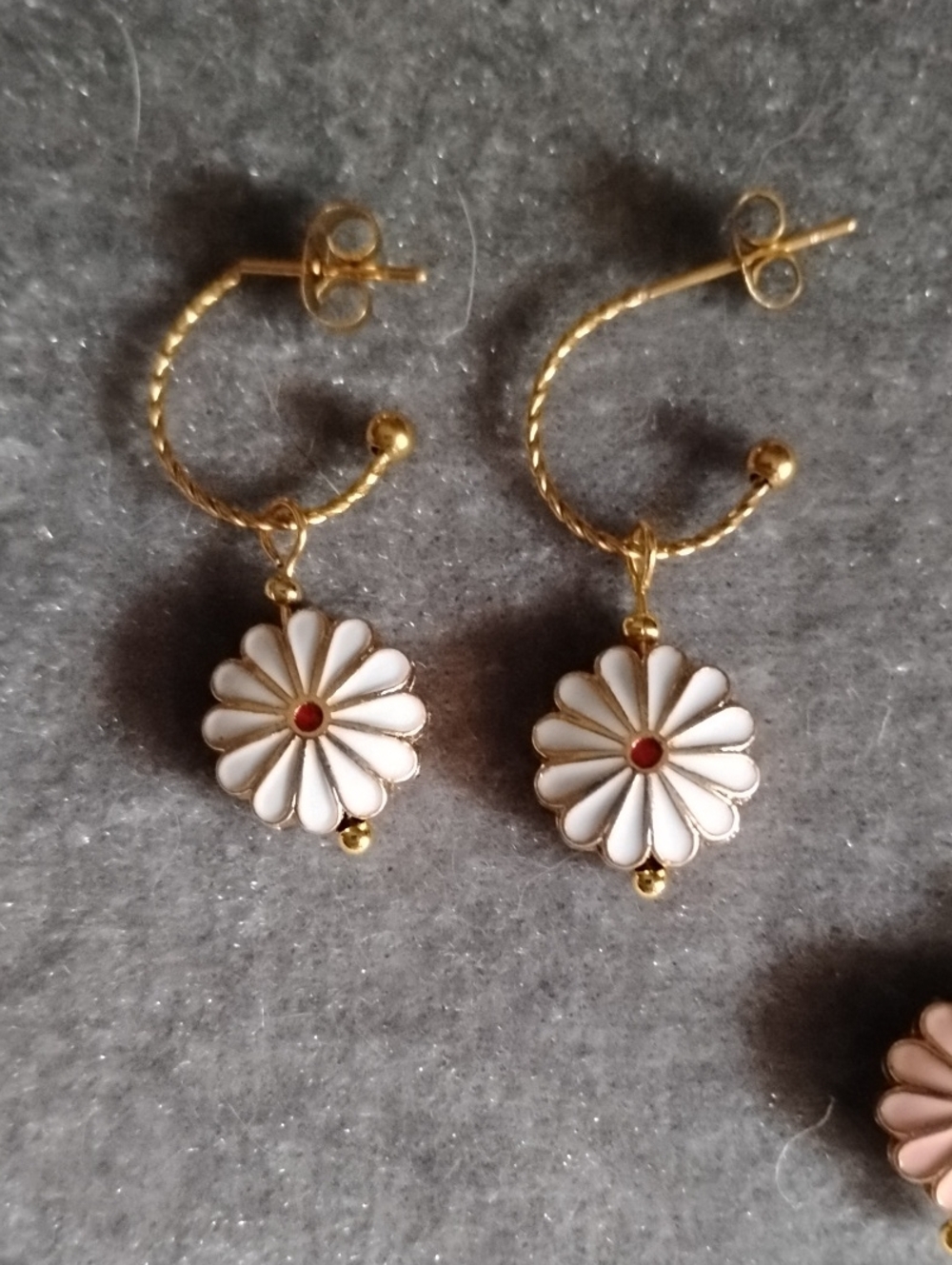 Hand Crafted Enameled Daisy Drop Earrings With 18kt Gold Hoops - Picture 2 of 5